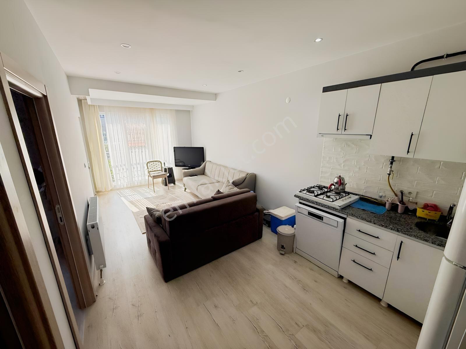 Kumbağ Mah Site İçerisinde Çift Havuzlu Satılık 1+1 — fotoğraf 6