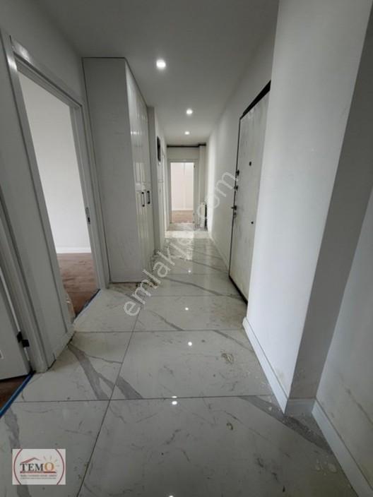 Beyaz İnci Evleri'nde Peyzaj Manzaralı 2+1 Satılık Lüks Daire — fotoğraf 4