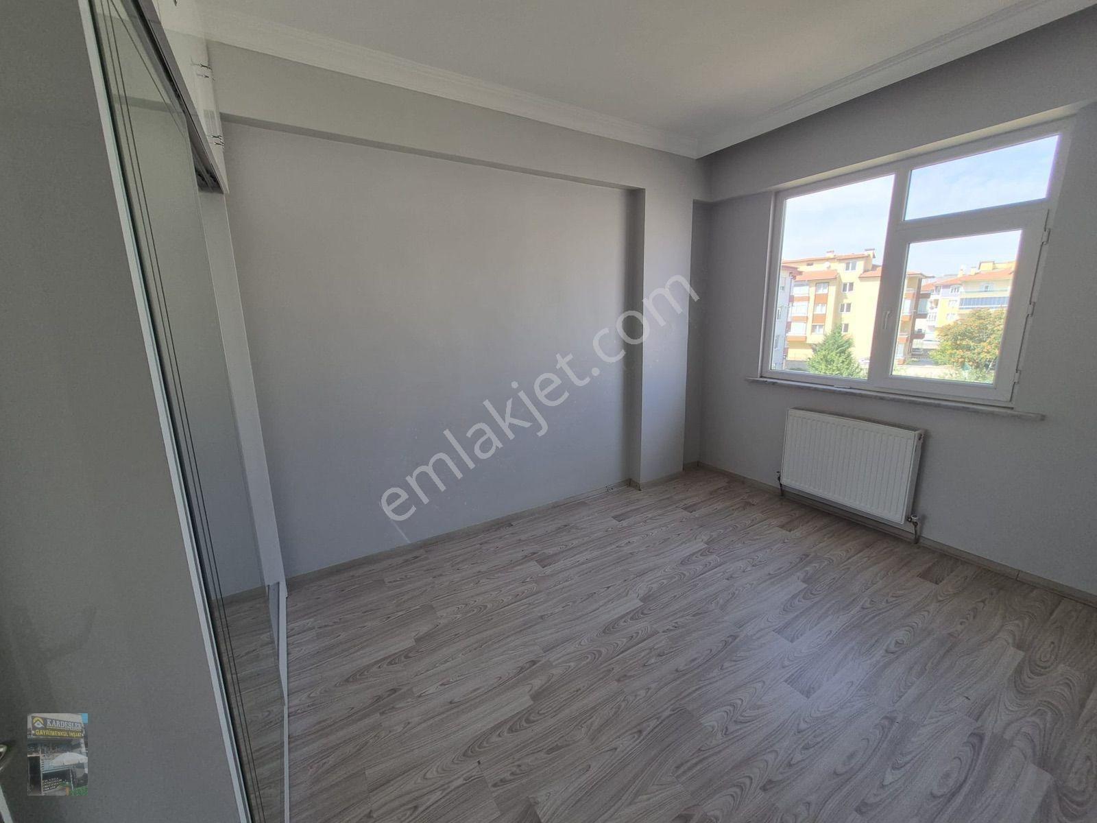 Konya Karatay Satılık 3+1 Arakat Daire — fotoğraf 3