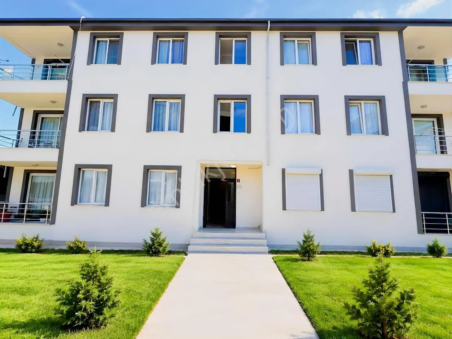Dağlı !gayrimenkul'den|merkezi Konumda|2+1|fırsat|daire| — fotoğraf 3