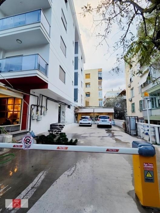 Bornova Büyükpark Ultra Lüx Yüksek Kiracılı Daire — fotoğraf 3