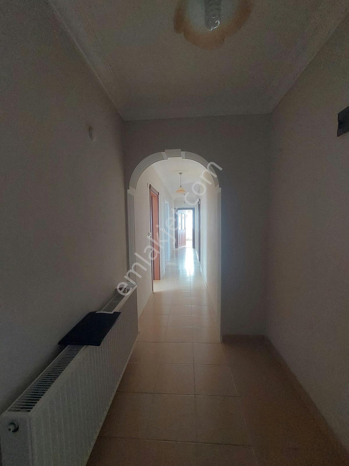 Fibi'den Espiye Üniversite Yanı Deniz Manzaralı 3+1satılık Daire — fotoğraf 12