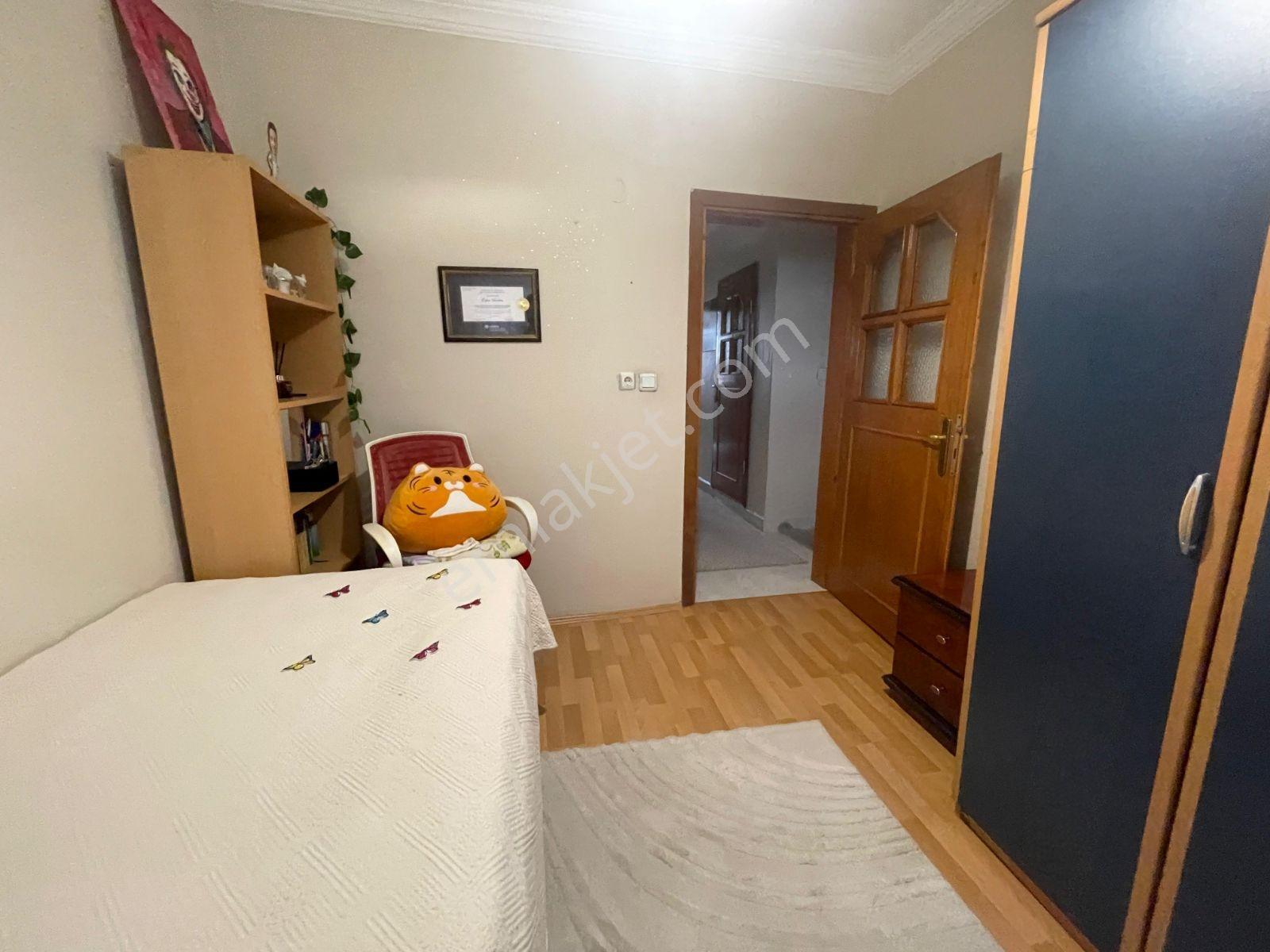 75.yıl Merkezi Konumda 2+1 Satılık Yüksek Giriş Daire — fotoğraf 11