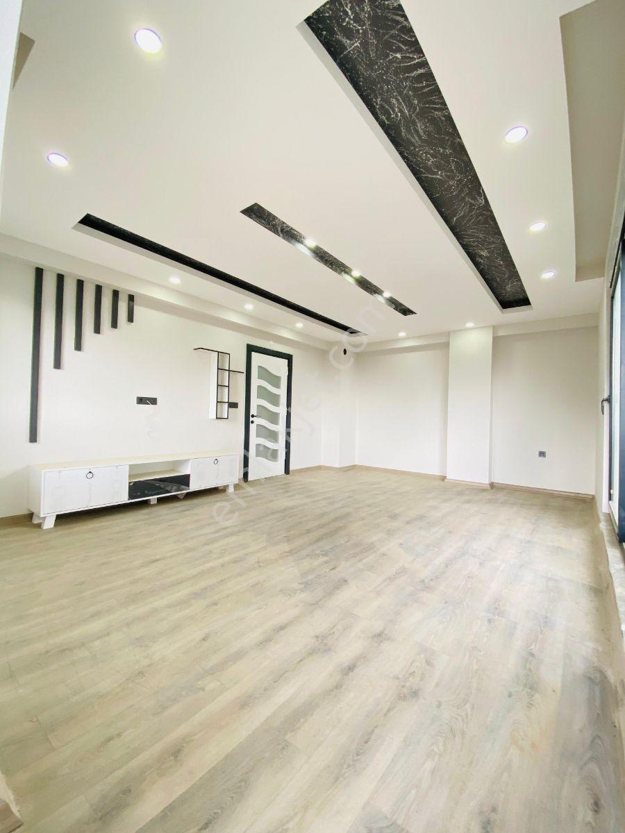 Havuzlu Güvenlikli Site'de 3+1 140 M² Ebevyn Banyolu Lüks Daire — fotoğraf 3
