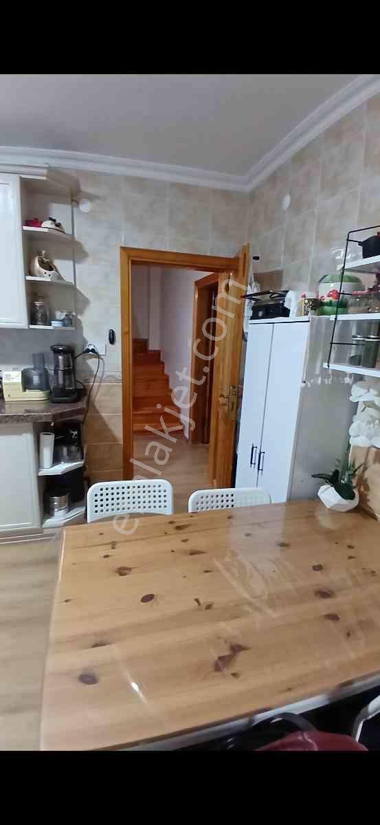 Arnavutköy, Bolluca , Mavıgöl Evlerı Sıtesınde 500m2 Arsa Içerısınde Satılık Villa . — fotoğraf 7