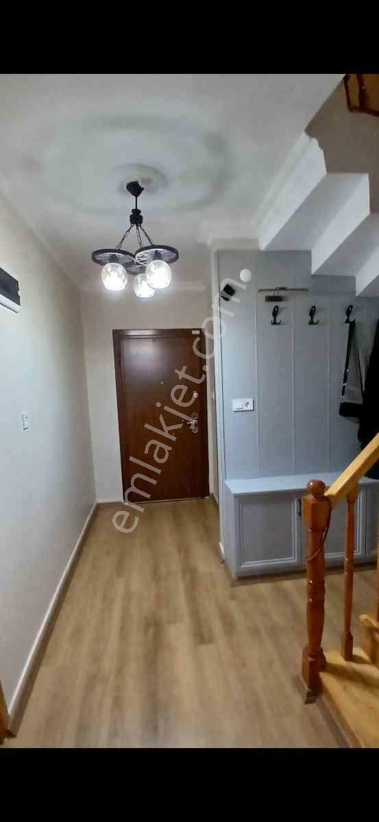 Arnavutköy, Bolluca , Mavıgöl Evlerı Sıtesınde 500m2 Arsa Içerısınde Satılık Villa . — fotoğraf 9
