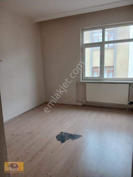 İzzetpaşa Mah. Satılık 2+1 Ara Kat Daire — fotoğraf 15