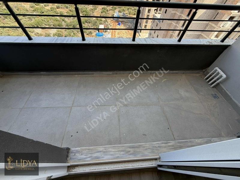 Mersin Ayaş'ta Nezih Aile Sitesinde Satılık 2+1 Daire — fotoğraf 7