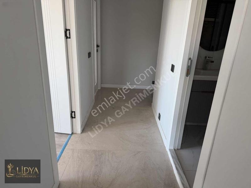 Mersin Ayaş'ta Nezih Aile Sitesinde Satılık 2+1 Daire — fotoğraf 15