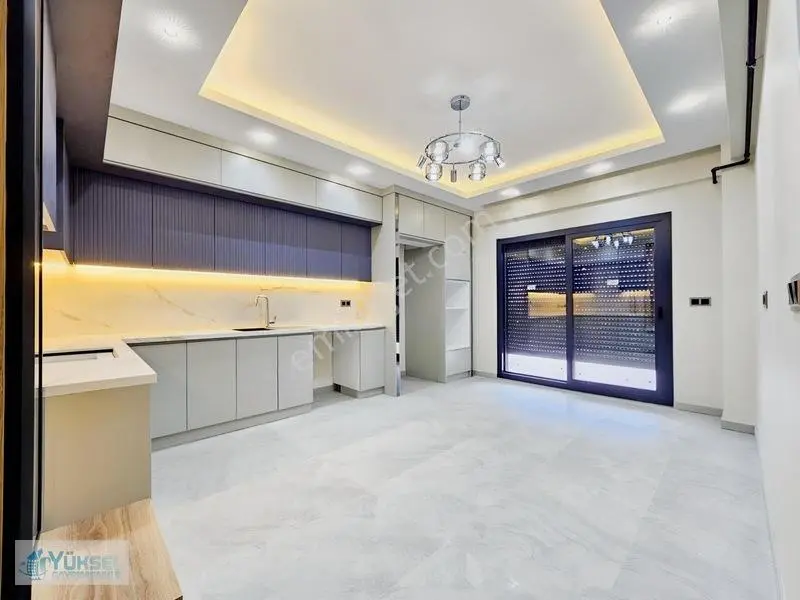 1200 Evler'de 3+1 190 M2 E.banyo-g.odalı Lüks Satılık Daireler ! — fotoğraf 2