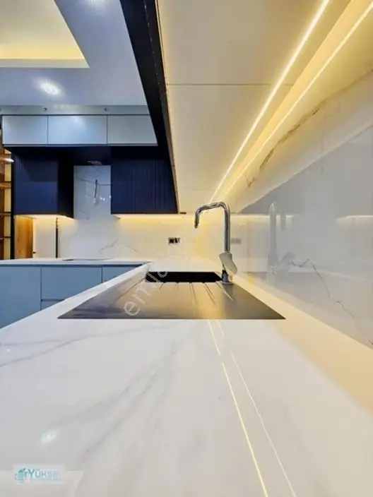 1200 Evler'de 3+1 190 M2 E.banyo-g.odalı Lüks Satılık Daireler ! — fotoğraf 9