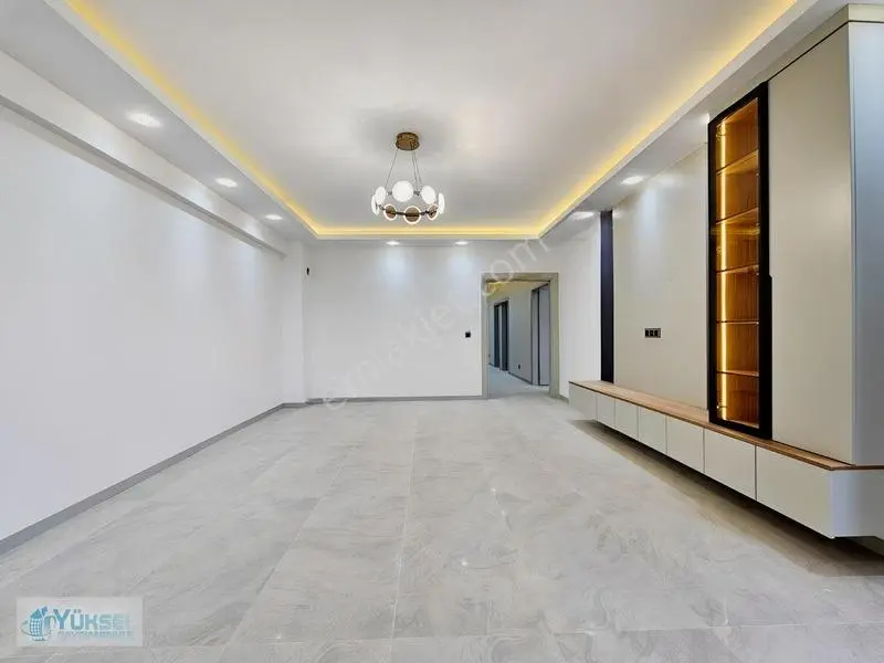 1200 Evler'de 3+1 190 M2 E.banyo-g.odalı Lüks Satılık Daireler ! — fotoğraf 12