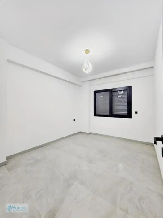 1200 Evler'de 3+1 190 M2 E.banyo-g.odalı Lüks Satılık Daireler ! — fotoğraf 26