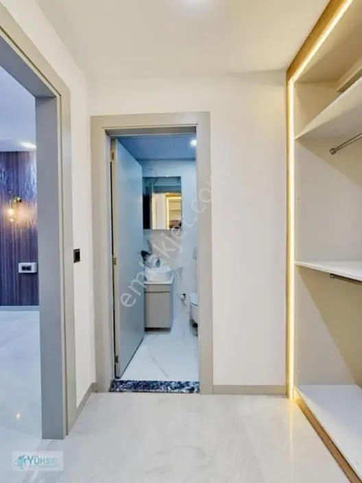 1200 Evler'de 3+1 190 M2 E.banyo-g.odalı Lüks Satılık Daireler ! — fotoğraf 32