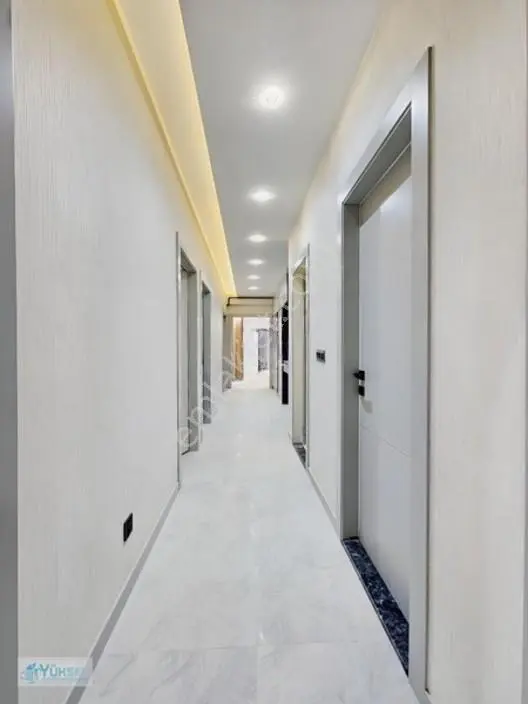 1200 Evler'de 3+1 190 M2 E.banyo-g.odalı Lüks Satılık Daireler ! — fotoğraf 34