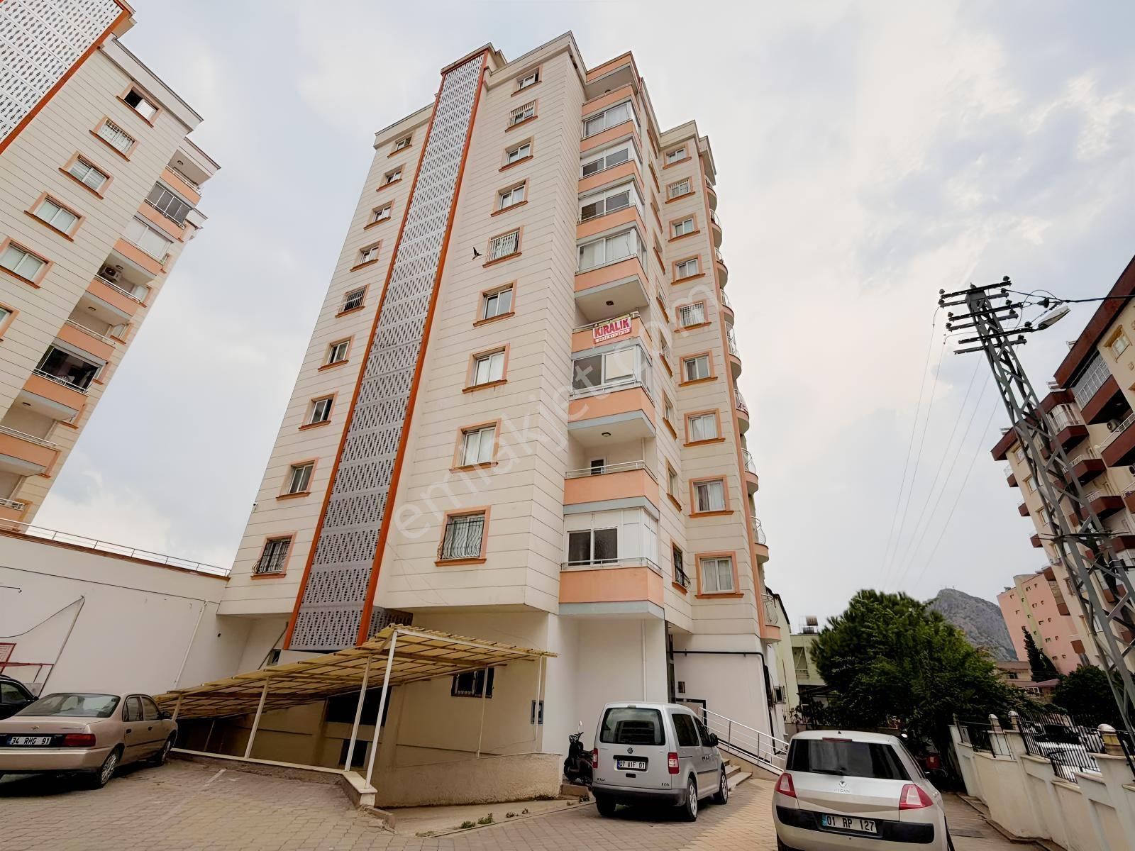 Kozan Gayrimenkulden Okul Hastaneye Yakın Geniş Lüx Daire