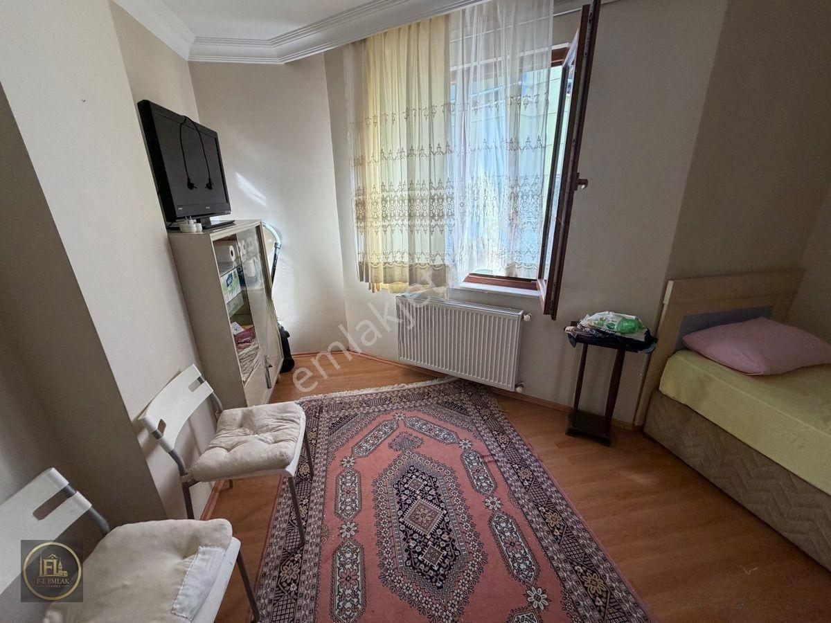 F-l Emlaktan Esatpaşa Merkez İett Garaj Yakını 2+1 Ara Kat Önü Açık — fotoğraf 17
