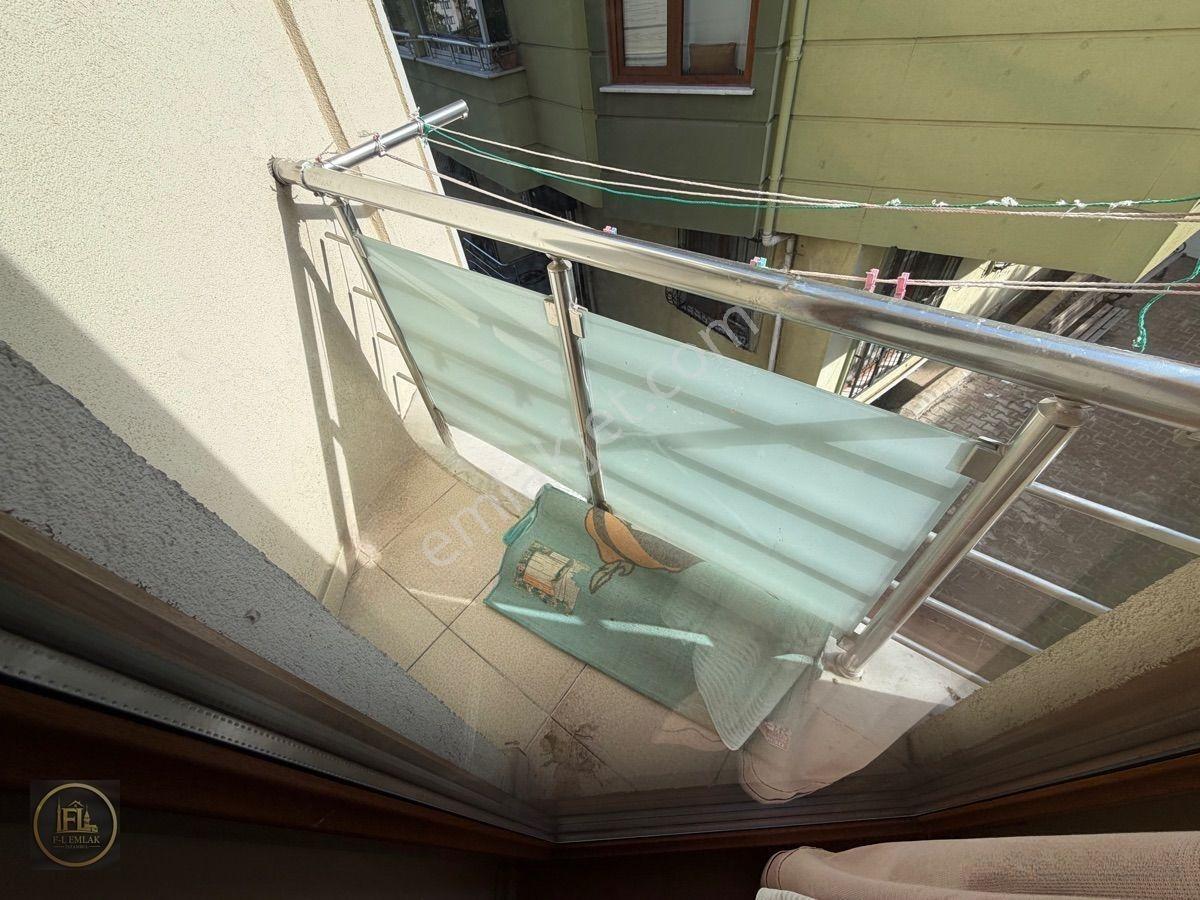 F-l Emlaktan Esatpaşa Merkez İett Garaj Yakını 2+1 Ara Kat Önü Açık — fotoğraf 19