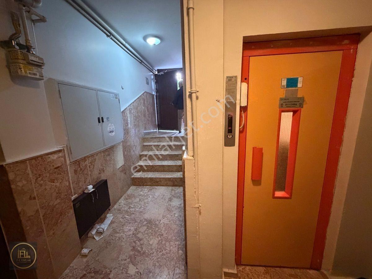 F-l Emlaktan Esatpaşa Merkez İett Garaj Yakını 2+1 Ara Kat Önü Açık — fotoğraf 27