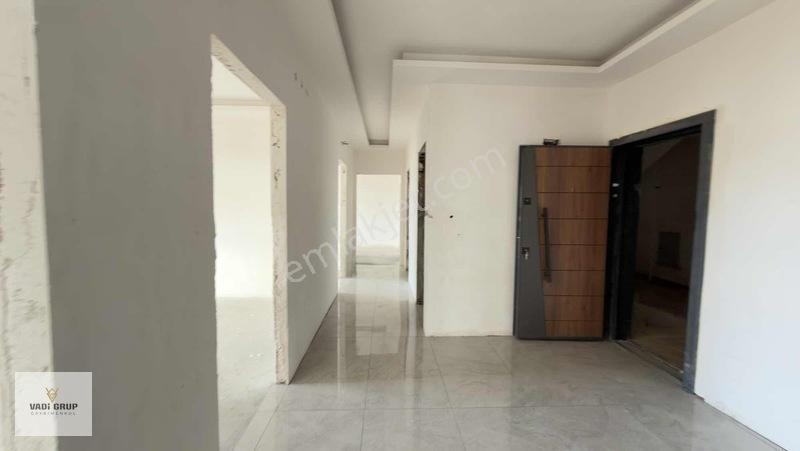 Vadi Grup'tan Tuzlugöl'de 3+1 Cadde Üstü 150m2 Ultra Lüx Daire! — fotoğraf 11