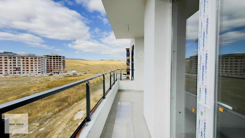 Vadi Grup'tan Tuzlugöl'de 3+1 Cadde Üstü 150m2 Ultra Lüx Daire! — fotoğraf 16