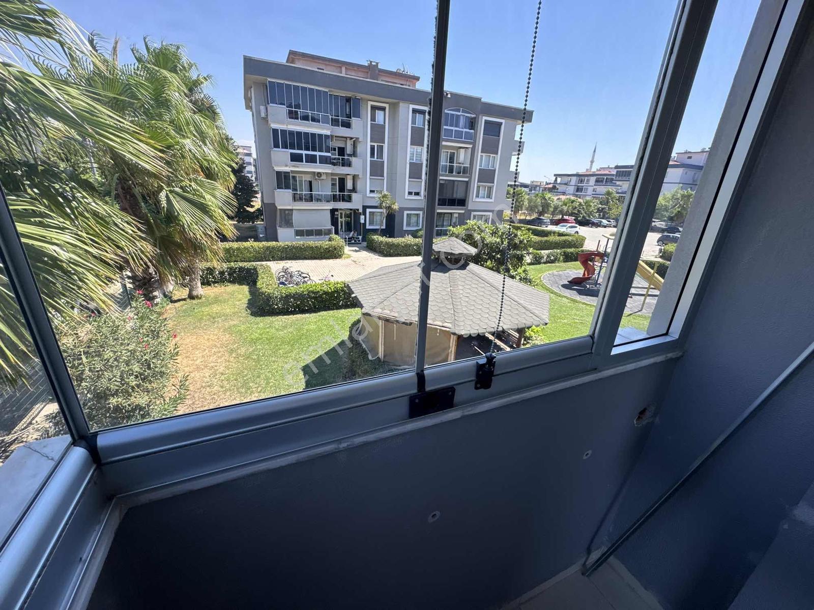 Menderes Coldwell Banker'dan Merkezi Konum Site İçi 2+1 — fotoğraf 13