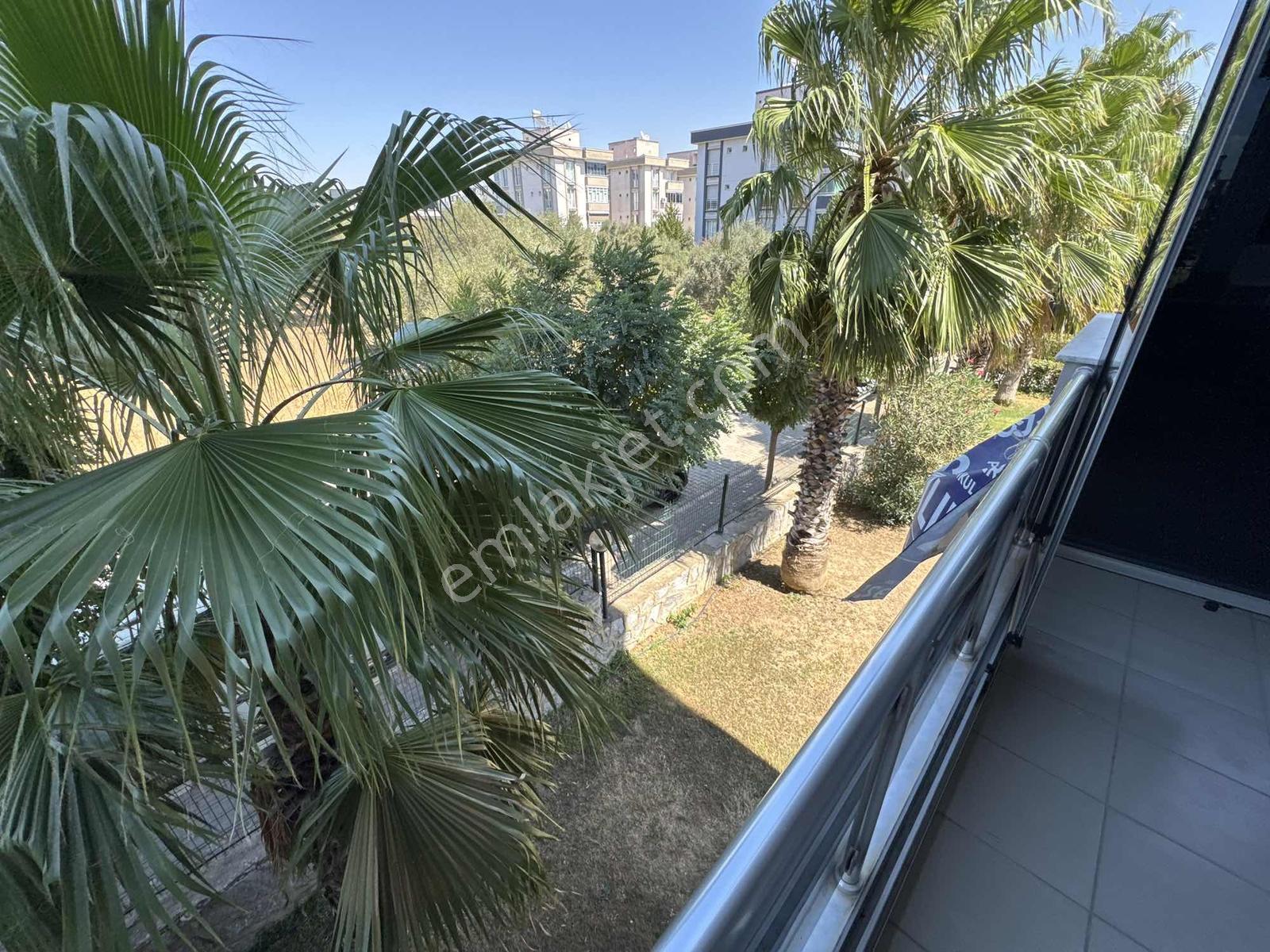 Menderes Coldwell Banker'dan Merkezi Konum Site İçi 2+1 — fotoğraf 14