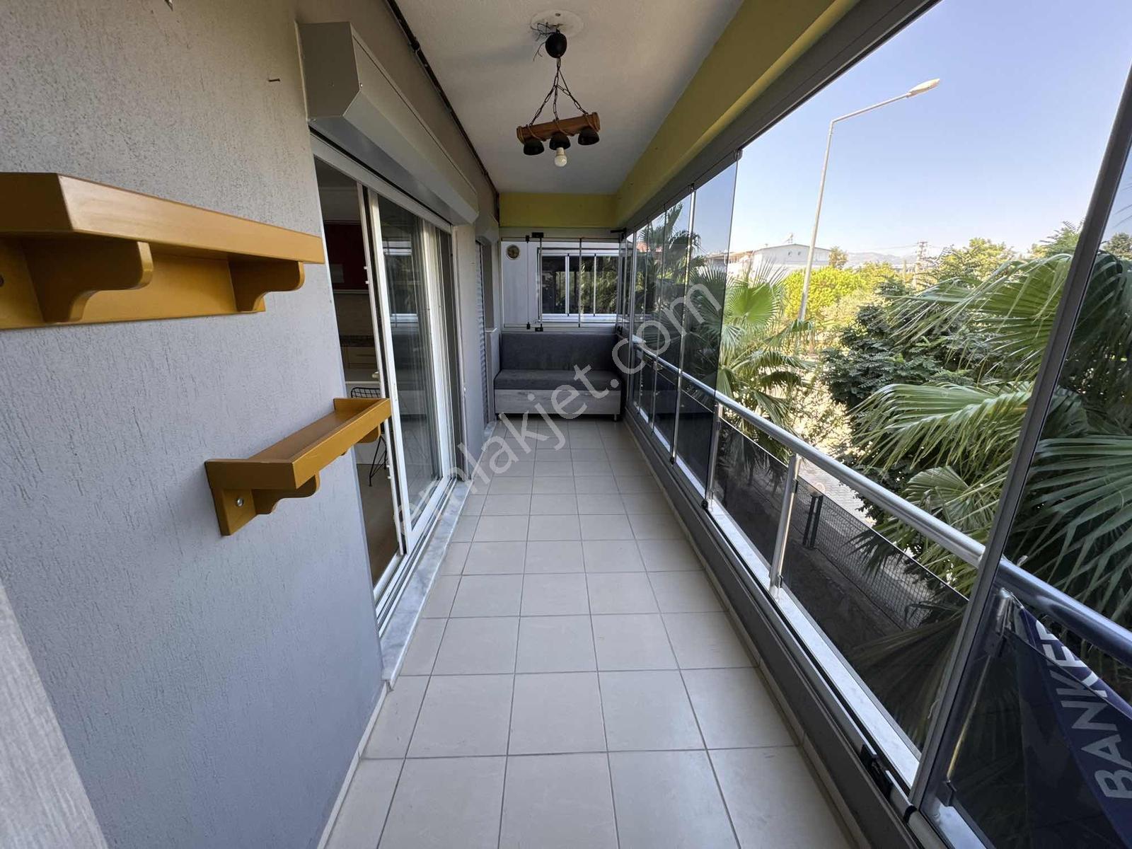 Menderes Coldwell Banker'dan Merkezi Konum Site İçi 2+1 — fotoğraf 16