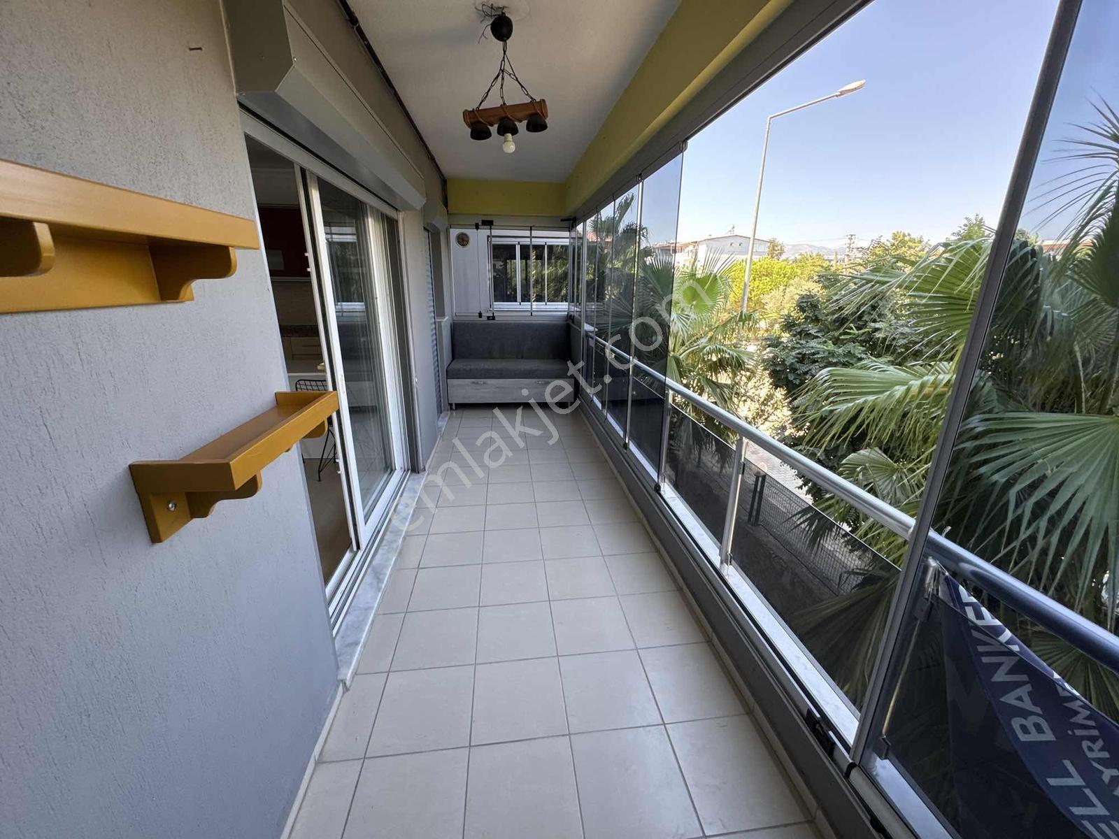 Menderes Coldwell Banker'dan Merkezi Konum Site İçi 2+1 — fotoğraf 17