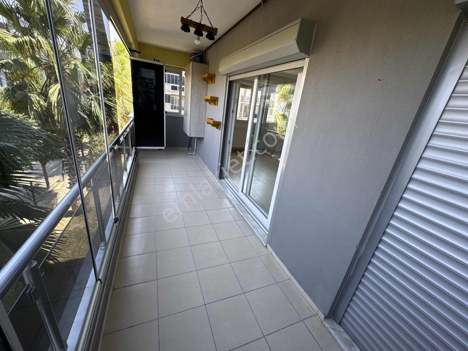 Menderes Coldwell Banker'dan Merkezi Konum Site İçi 2+1 — fotoğraf 18