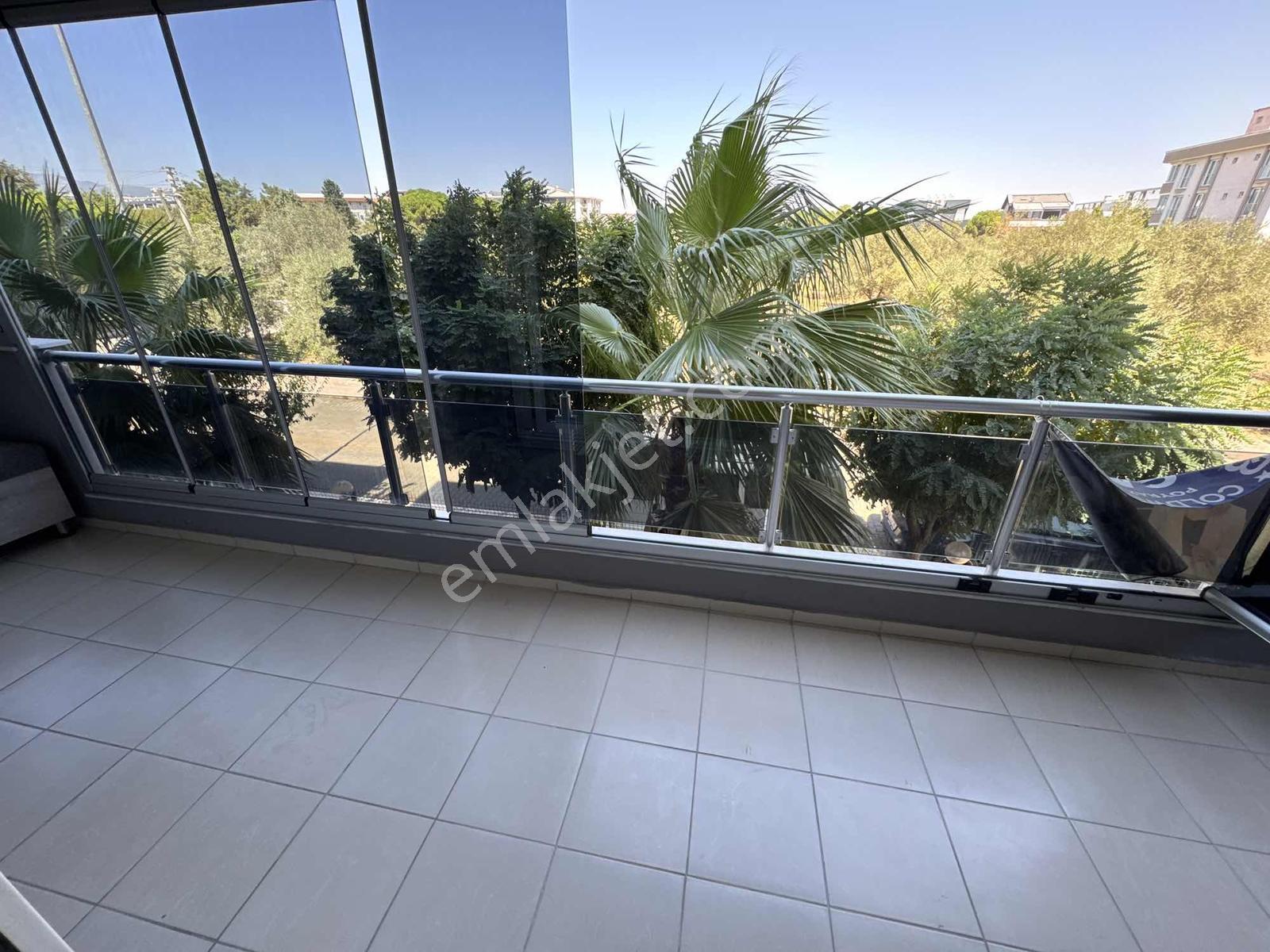Menderes Coldwell Banker'dan Merkezi Konum Site İçi 2+1 — fotoğraf 19