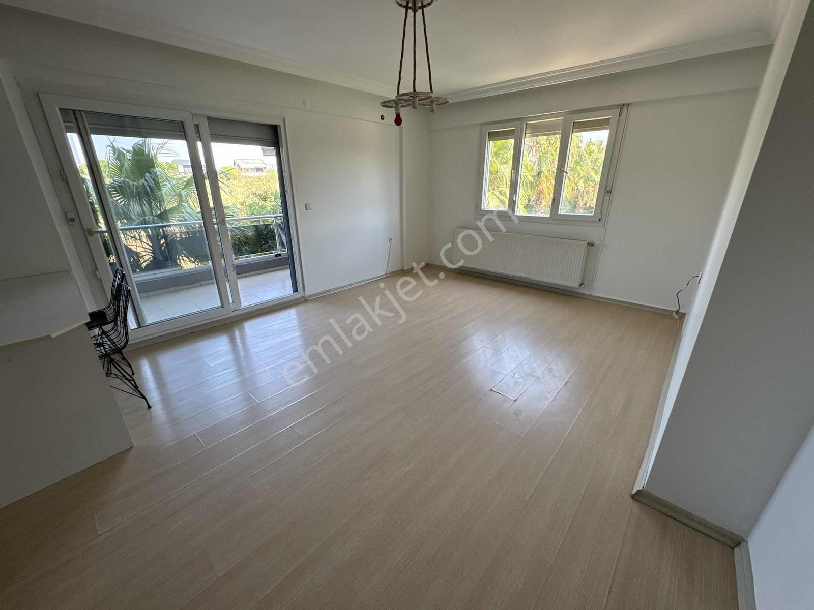 Menderes Coldwell Banker'dan Merkezi Konum Site İçi 2+1 — fotoğraf 26