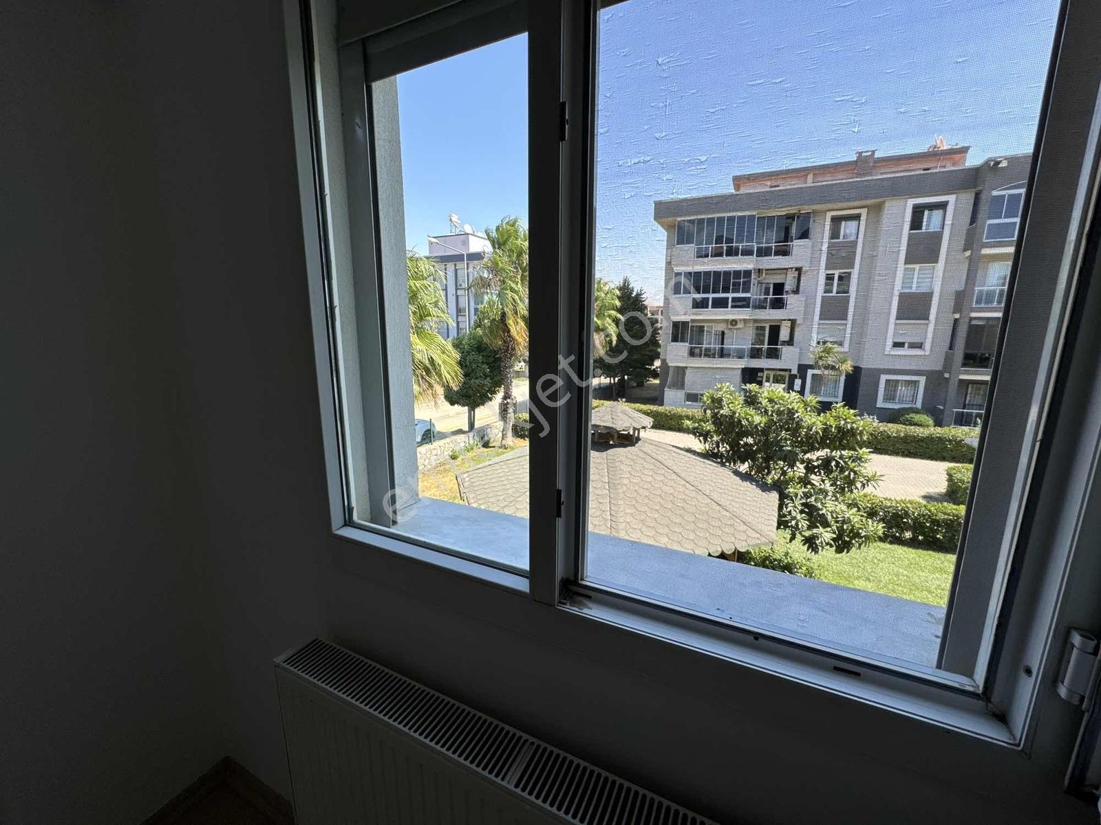 Menderes Coldwell Banker'dan Merkezi Konum Site İçi 2+1 — fotoğraf 32