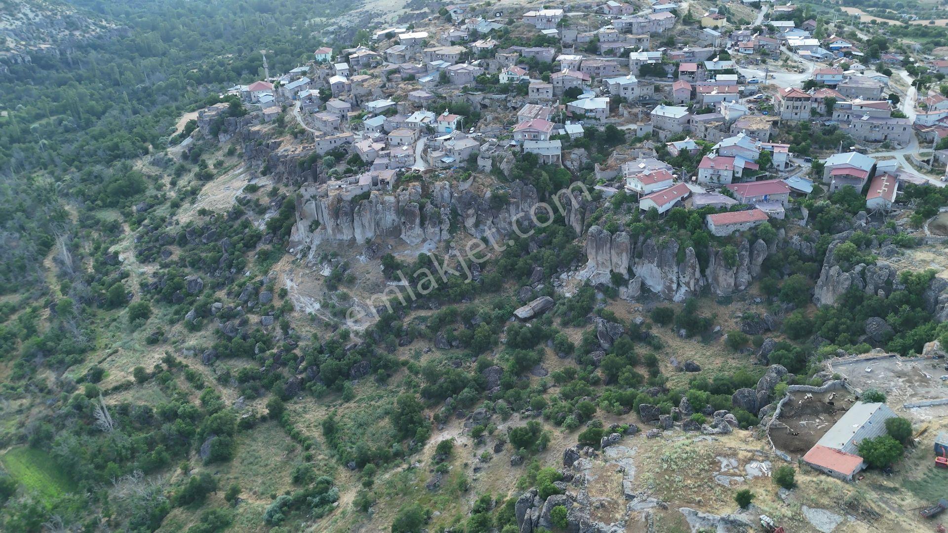 Meram Kilistra Mahallesi'nde 388 M² Doğa Manzaralı Satılık Tarla — fotoğraf 2