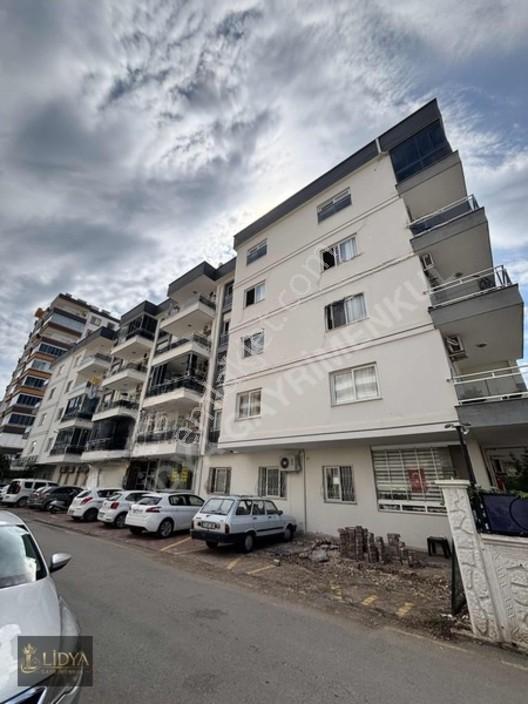 Mersin Erdemli Aşağı Alata'Da Satılık Havuzlu 1+1 Daire