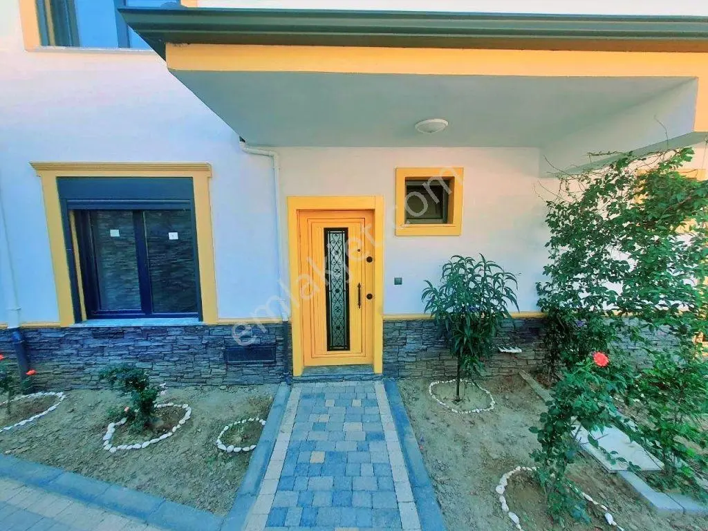 Uytundan Gürede Deniz Manzaralı Havuzlu Otoparklı 4+1 Villa — fotoğraf 4