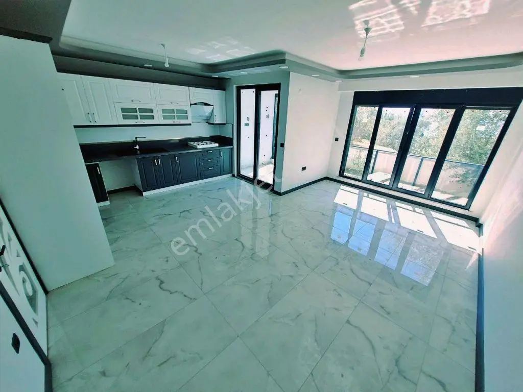 Uytundan Gürede Deniz Manzaralı Havuzlu Otoparklı 4+1 Villa — fotoğraf 7