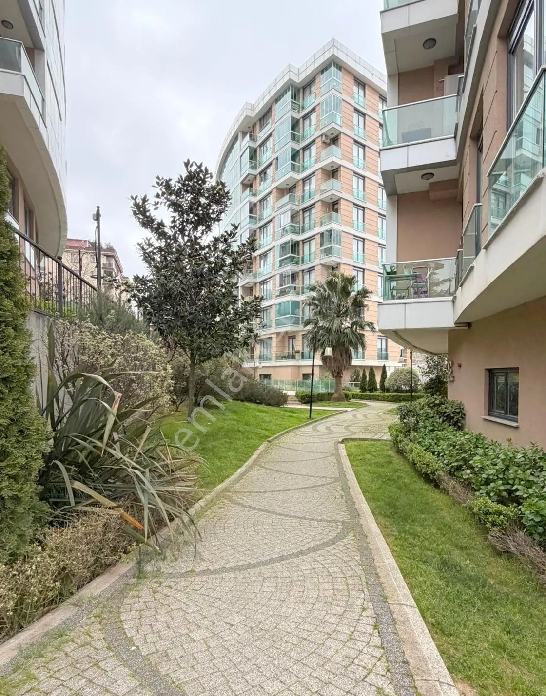 Mertcan'dan Ary Efedra Sitesi İçinde Balkonlu Geniş Ferah 2+1 — fotoğraf 23