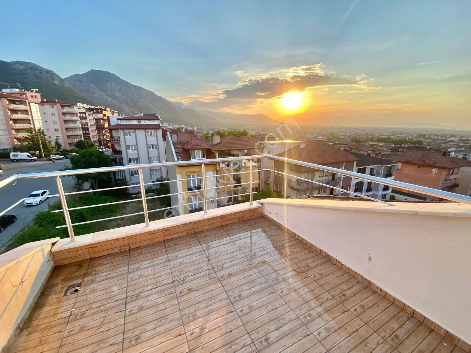 Remax Model Bağbaşı Ana Yola Yakın 1+1 Full Eşyalı Satılık Apart — fotoğraf 5