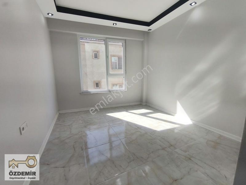 Özdemir'den Şarhöyük Mah.çevre Yolu Kenarı Satılık 2+0 Daire — fotoğraf 12