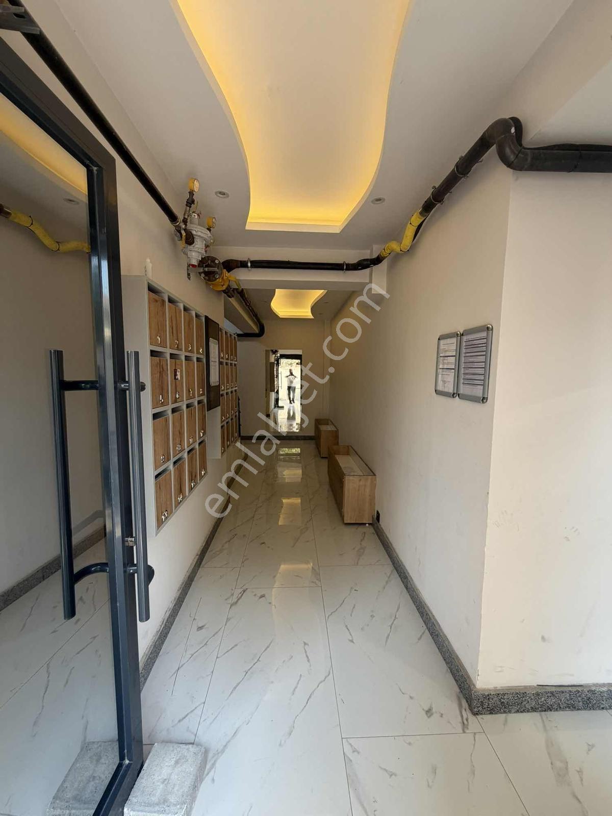 Menemen Koyunderede Satılık Daire 1+1 Oturuma Hazır — fotoğraf 5