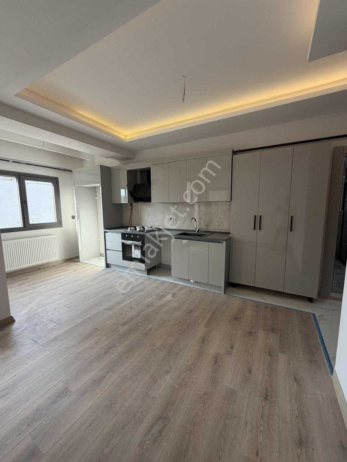 Menemen Koyunderede Satılık Daire 1+1 Oturuma Hazır — fotoğraf 8