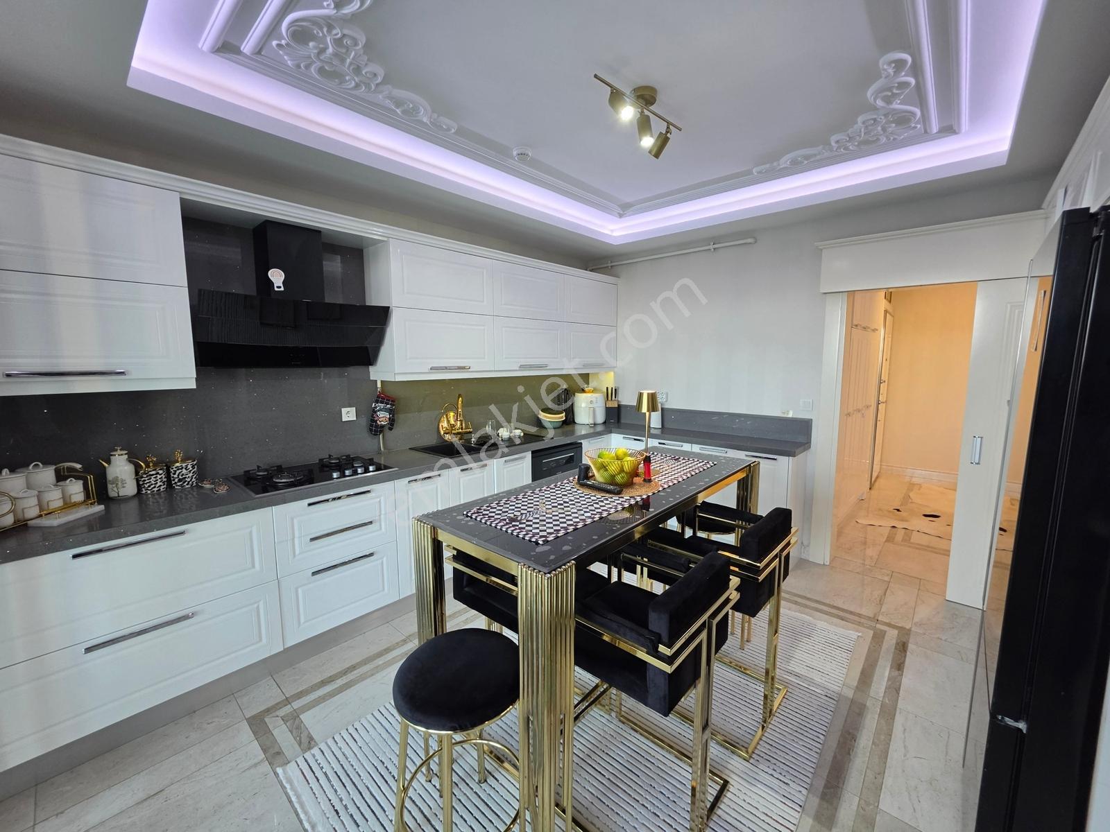 Mudanya Beyaz İnci Konaklarında Bahçe Katı Satılık Daire — fotoğraf 10