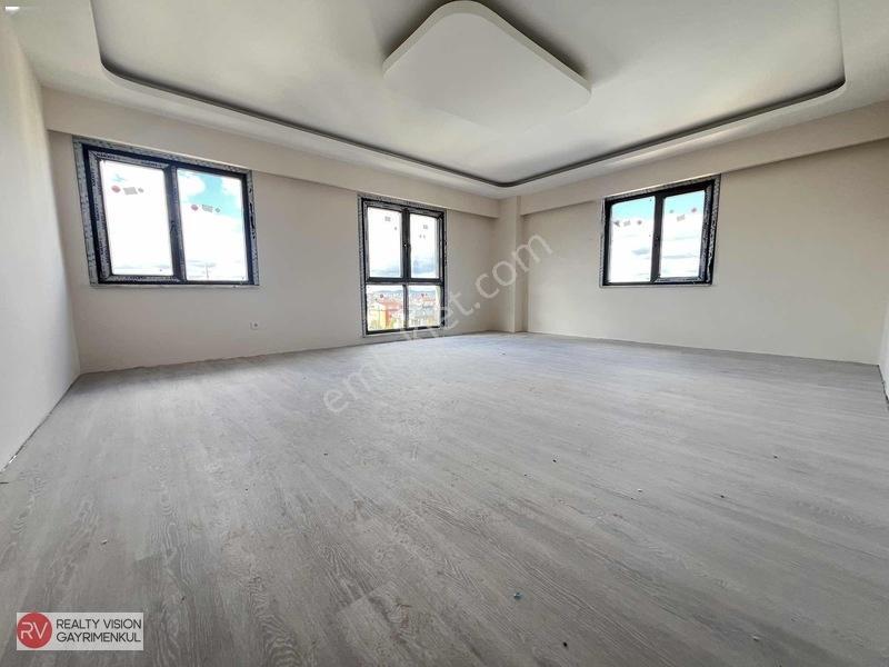Acilll Çok İyi Site De Açık Kapalı Otopark 4+2 Dublex Daire