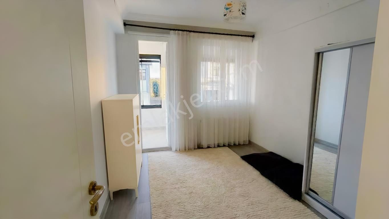 Yenimahalle Ata Mahallesinde Ful Yapılı 5+2 Satılık Villa. — fotoğraf 29