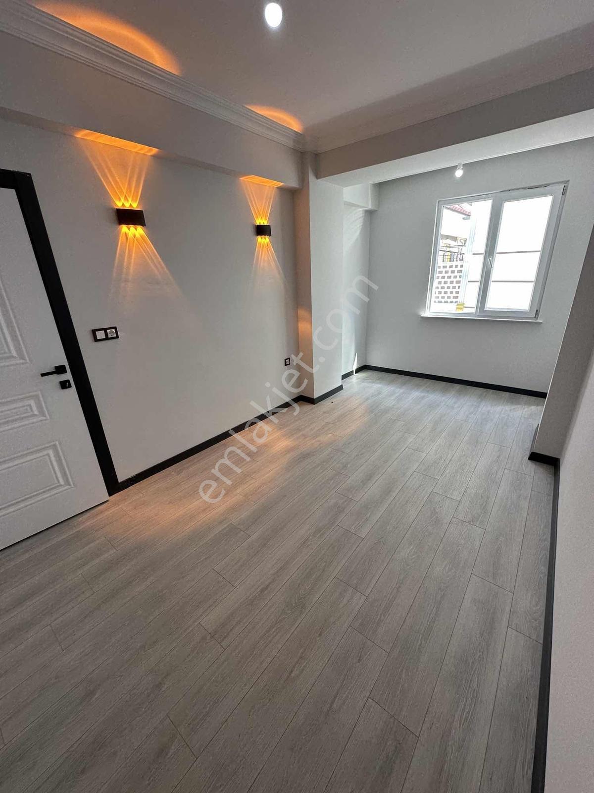 Acil Satlık Yıldızken Bölgesinde 2+1 — fotoğraf 12