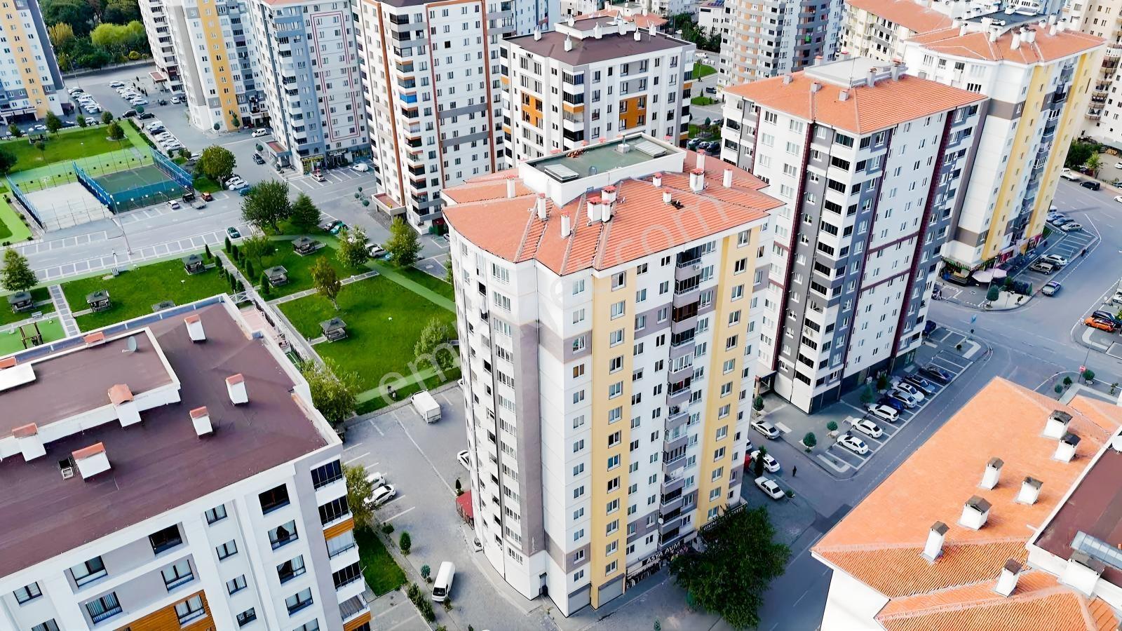 Küçükali Mahallesinde Ekstra Yapılı 2+1 Daire — fotoğraf 3