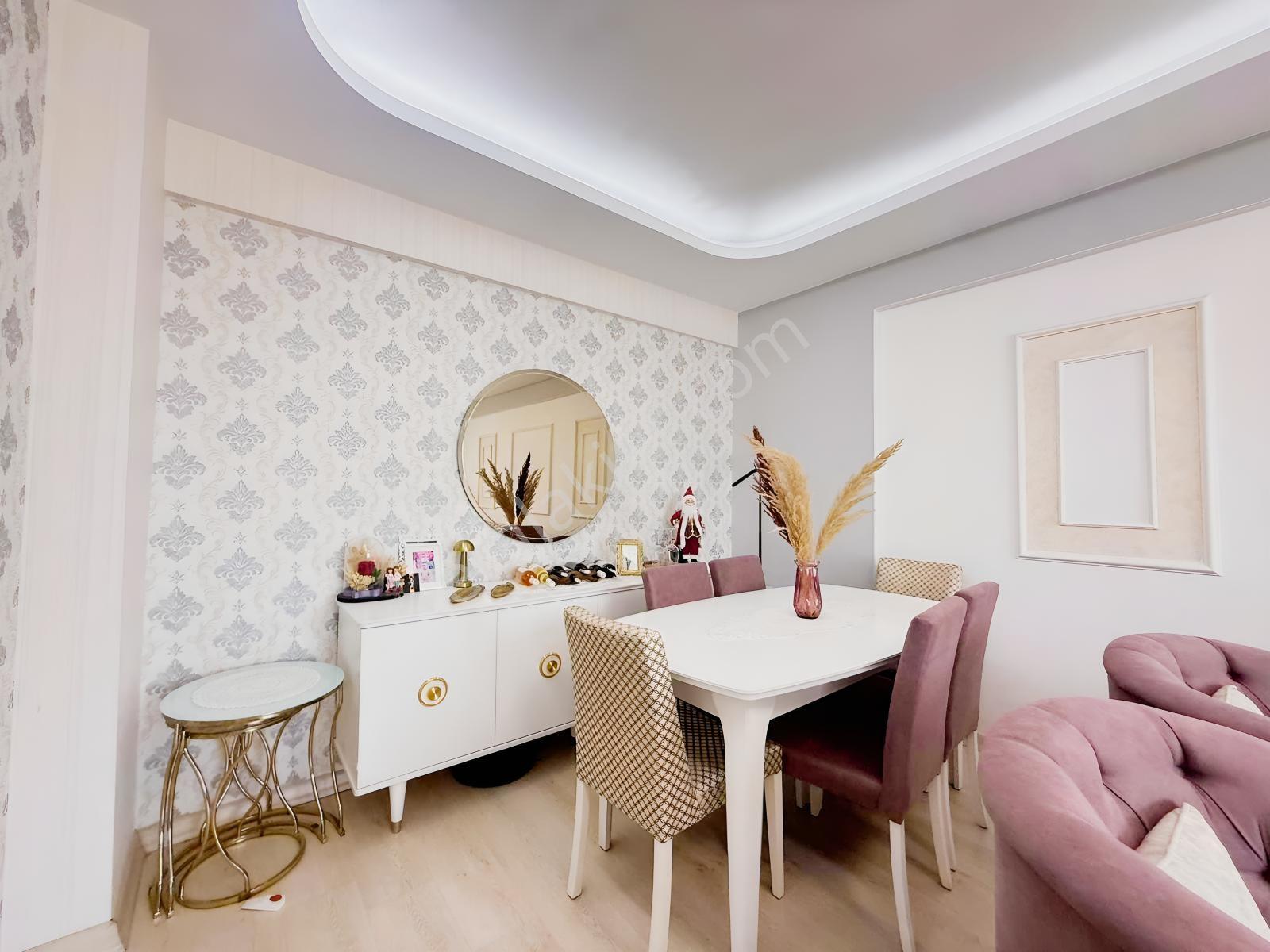 Küçükali Mahallesinde Ekstra Yapılı 2+1 Daire — fotoğraf 4