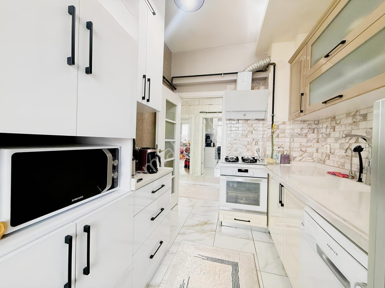 Küçükali Mahallesinde Ekstra Yapılı 2+1 Daire — fotoğraf 10