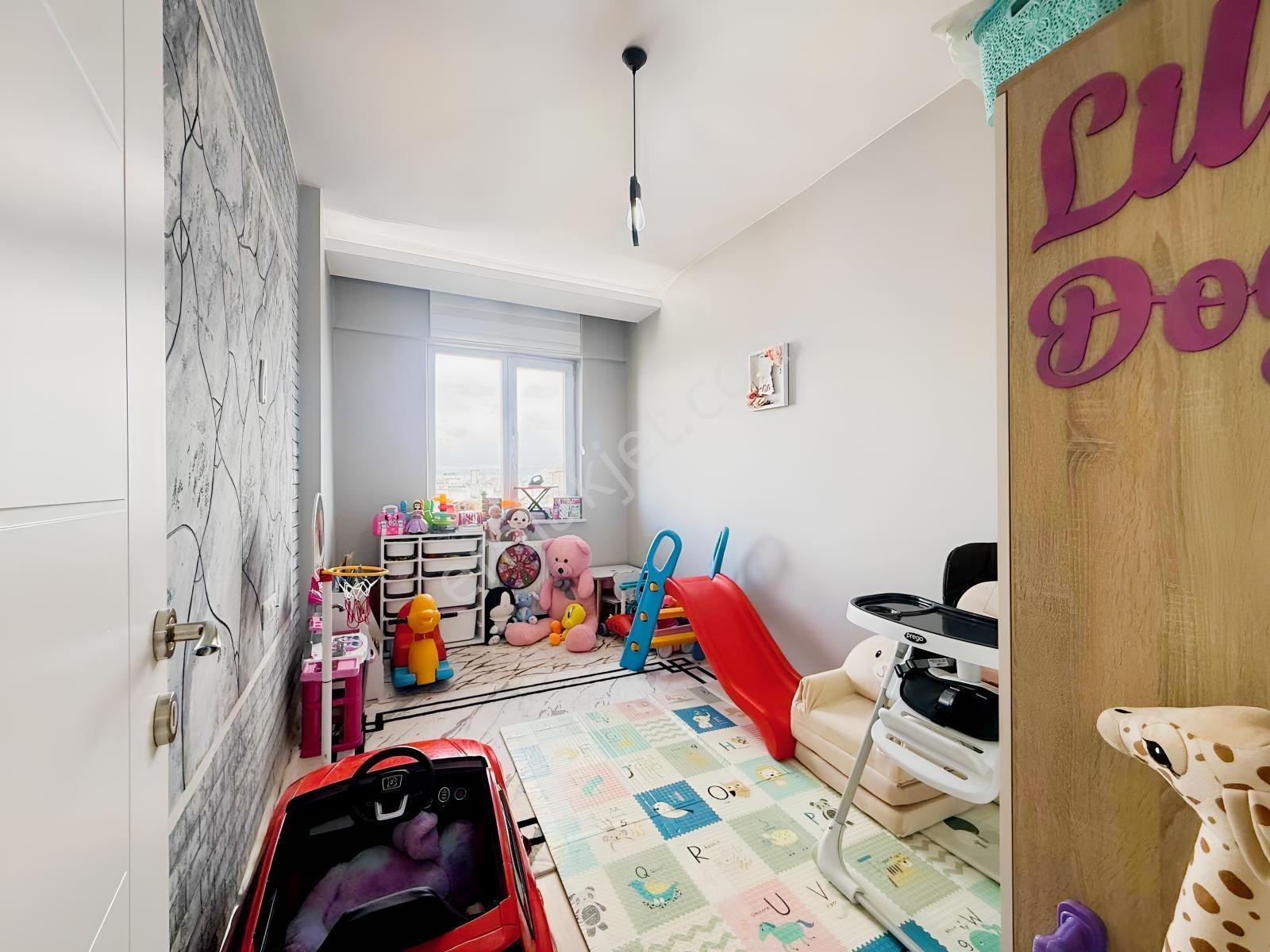 Küçükali Mahallesinde Ekstra Yapılı 2+1 Daire — fotoğraf 18